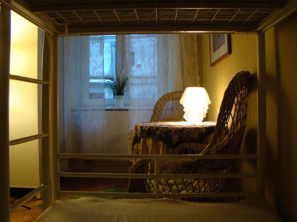 Hostelik Wiktorianski วูดช์ ภายนอก รูปภาพ
