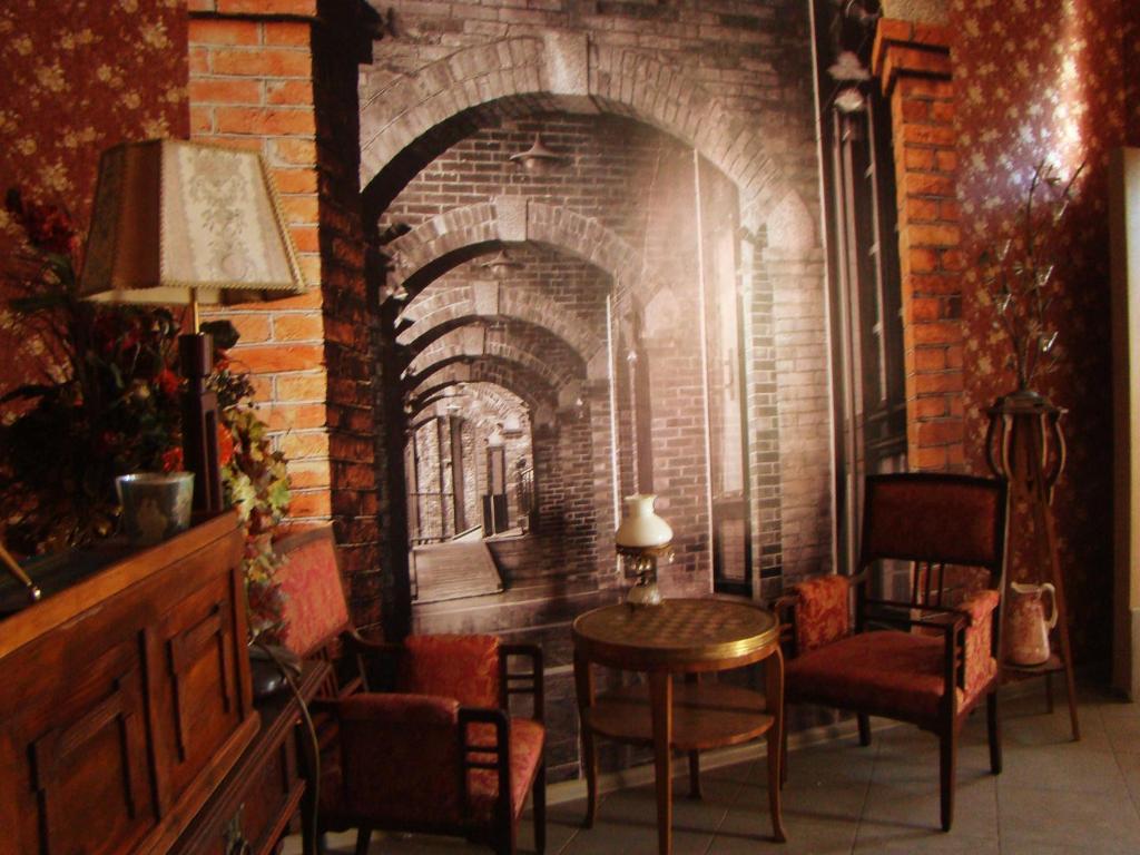 Hostelik Wiktorianski วูดช์ ภายนอก รูปภาพ