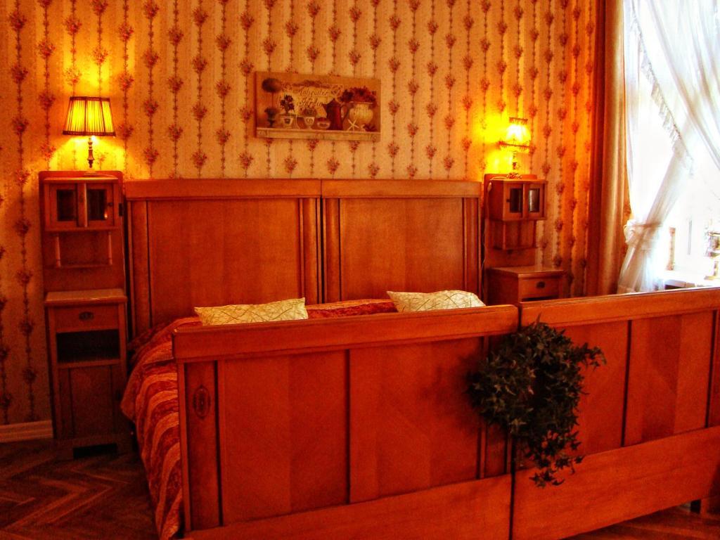 Hostelik Wiktorianski วูดช์ ภายนอก รูปภาพ