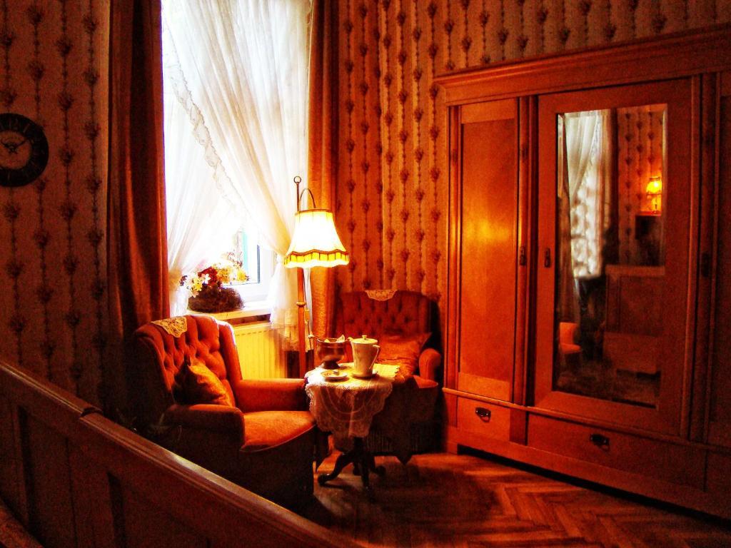 Hostelik Wiktorianski วูดช์ ภายนอก รูปภาพ