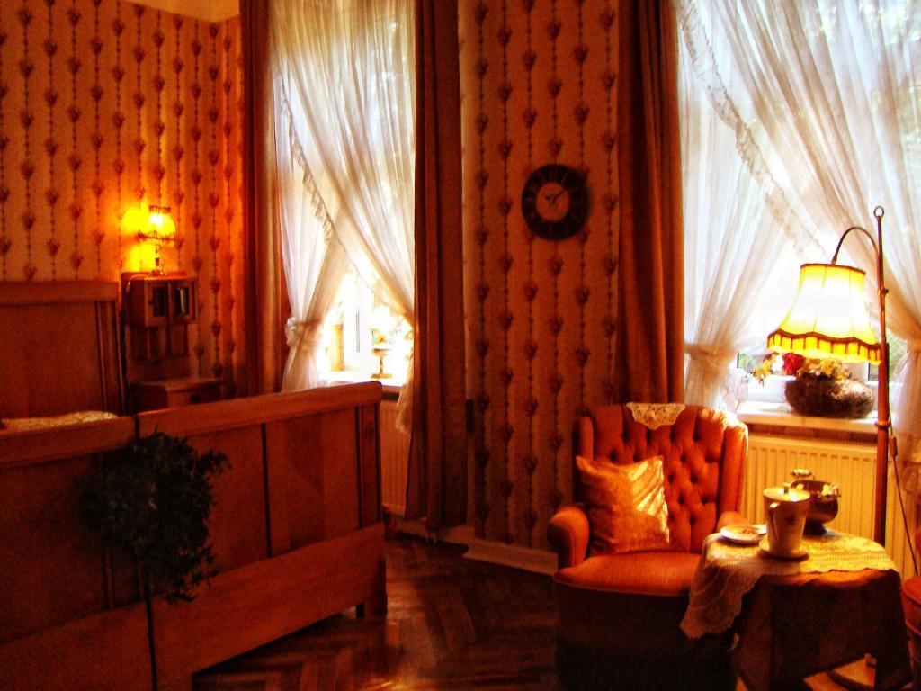 Hostelik Wiktorianski วูดช์ ภายนอก รูปภาพ