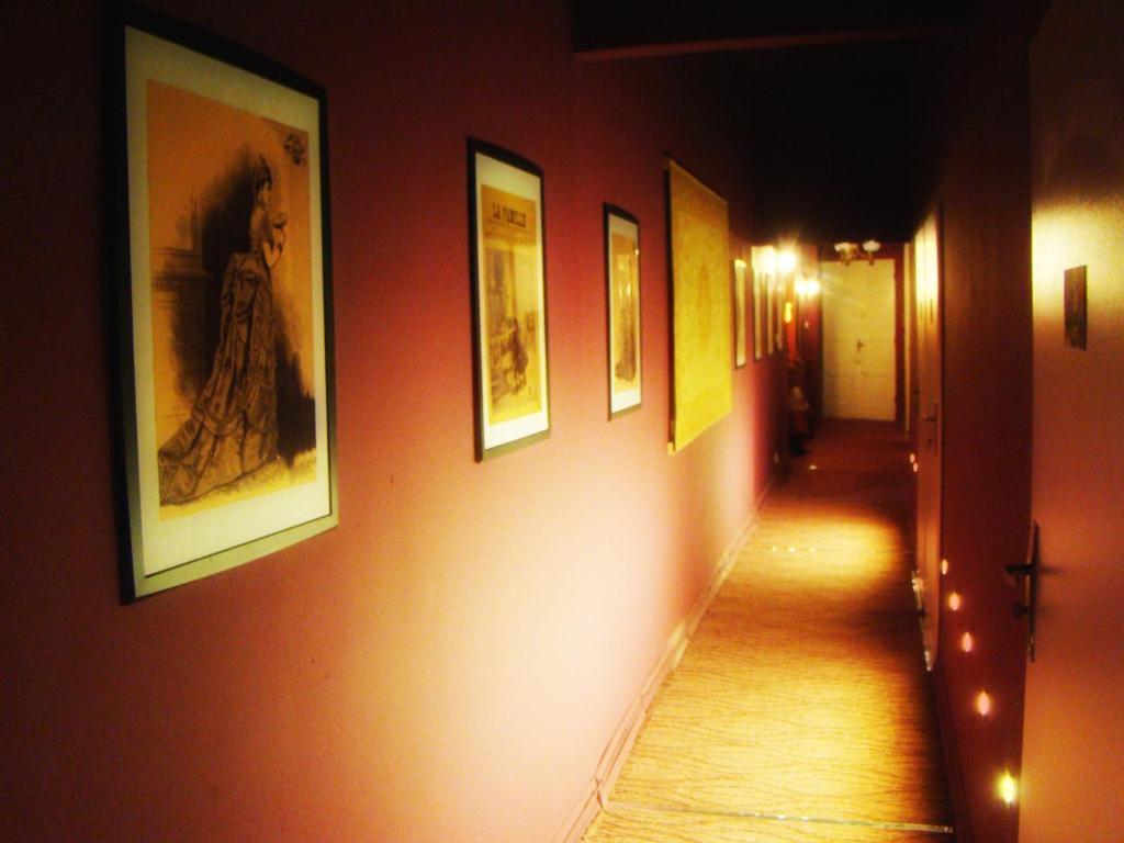 Hostelik Wiktorianski วูดช์ ภายนอก รูปภาพ